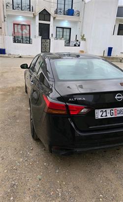 نيسان ألتيما